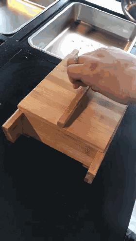 旺店盈利新“神器”,超赞制豆机,2分钟出1块嫩豆腐!