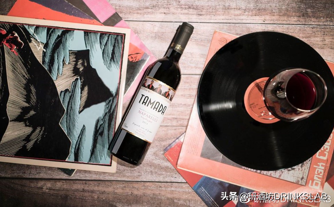 看红酒标签怎么区别红酒好坏,看红酒瓶怎么区别红酒好坏