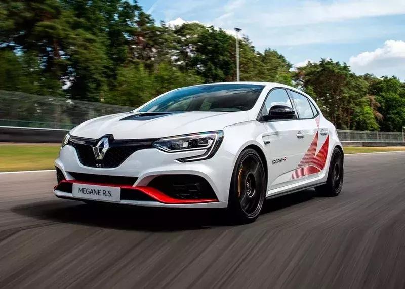 纵置发动机和横置发动机宝马,奔驰宝马有前驱吗