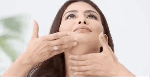 斜方肌不一样大如何改善,斜方肌拉伸最有效的方法