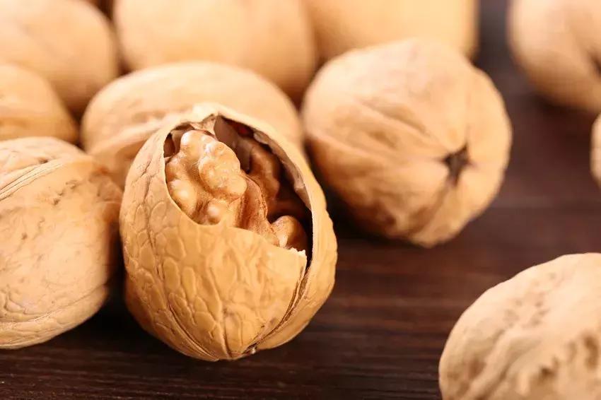 想让宝宝聪明孕妇应该怎么吃,孕妈妈怎么做对孩子发育会很好