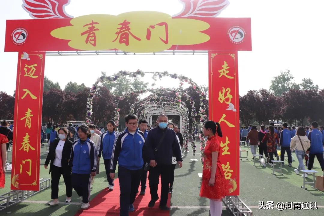 *党**建引领谋振兴知行合一谱新篇:沁阳二中学年成绩单和新学年工作谋划