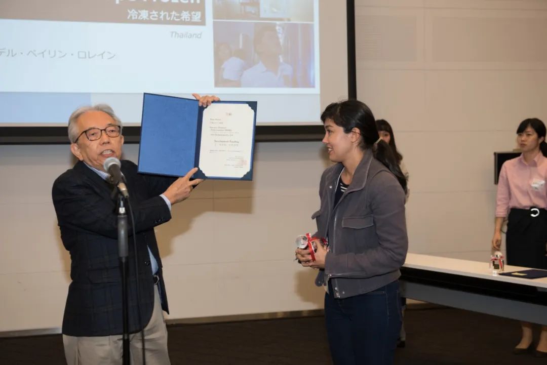 一对亚洲科学家夫妻，冷冻2岁女儿的大脑：希望未来还能见她一面