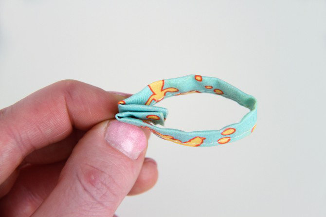 小孩连衣裙的蝴蝶结的制作教程,好看的儿童连衣裙编织教程