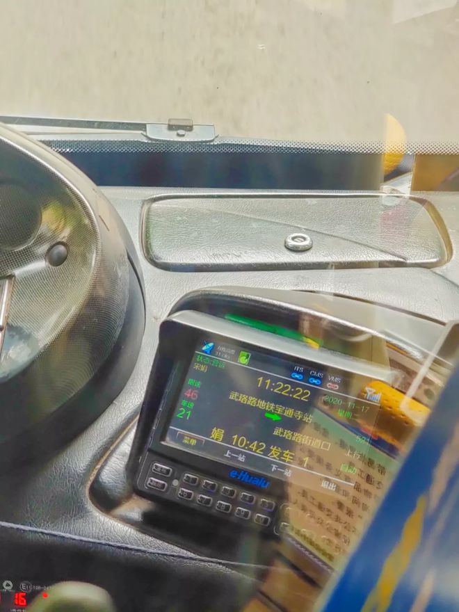 武汉最大的公交车,武汉最特殊的一趟公交车