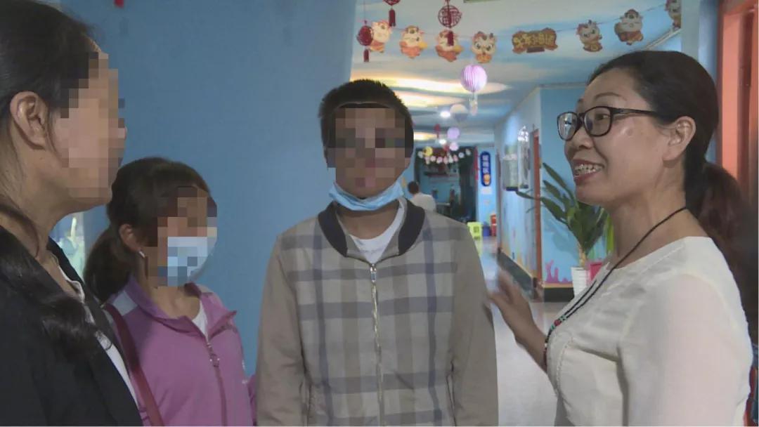 榜样在身边宣传模板,榜样在身边文章