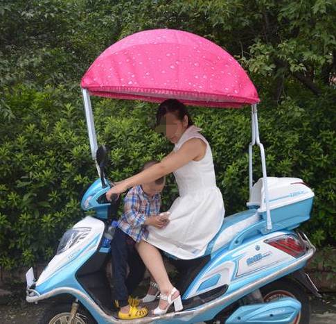 小孩脚被车轮夹破了怎么办,小孩不小心把脚卷入轮胎里