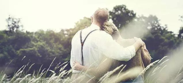 属虎和什么属相配文案,86属虎配什么属相好