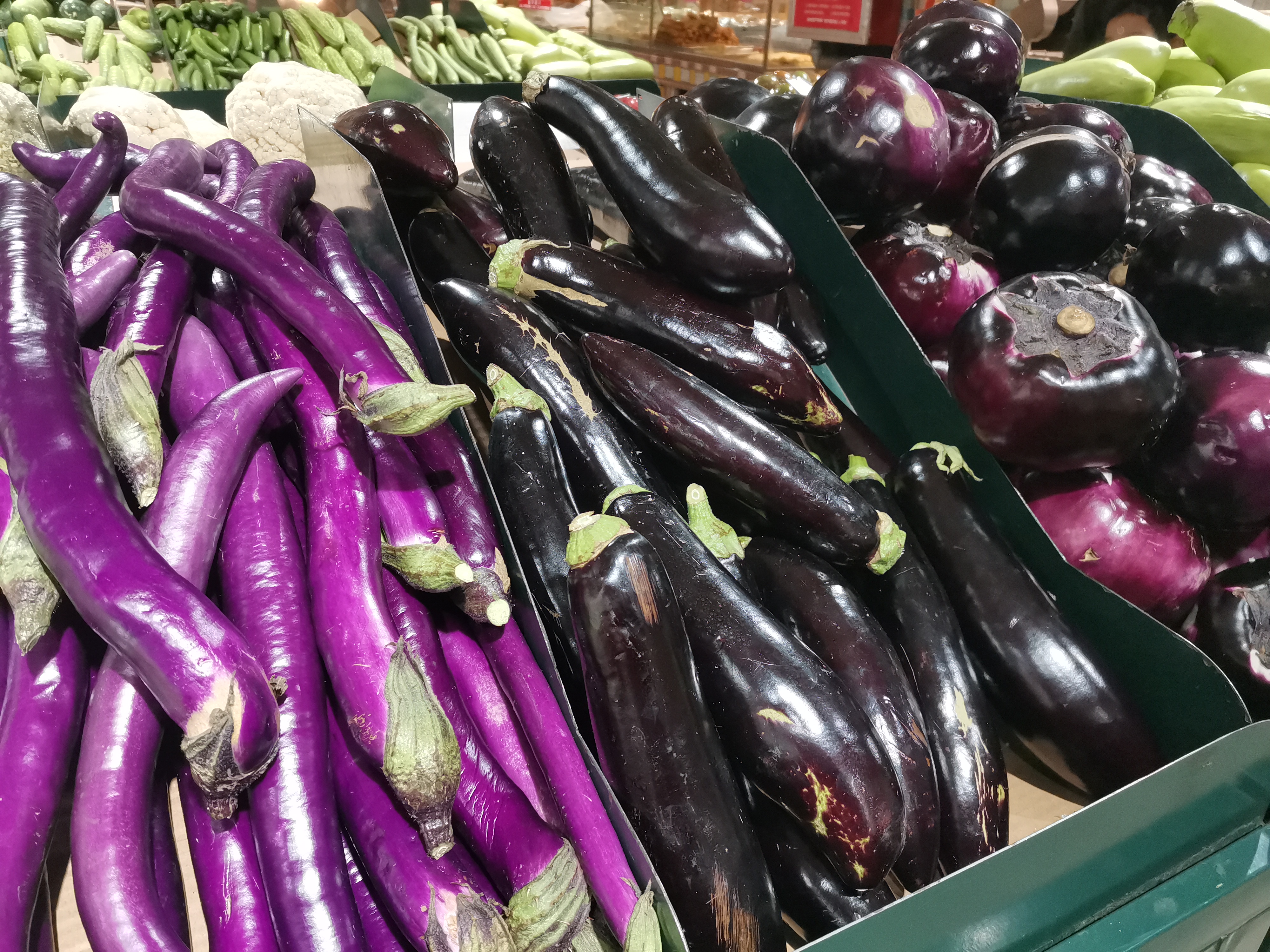 买茄子挑弯的还是直的,如何辨别茄子的成熟度