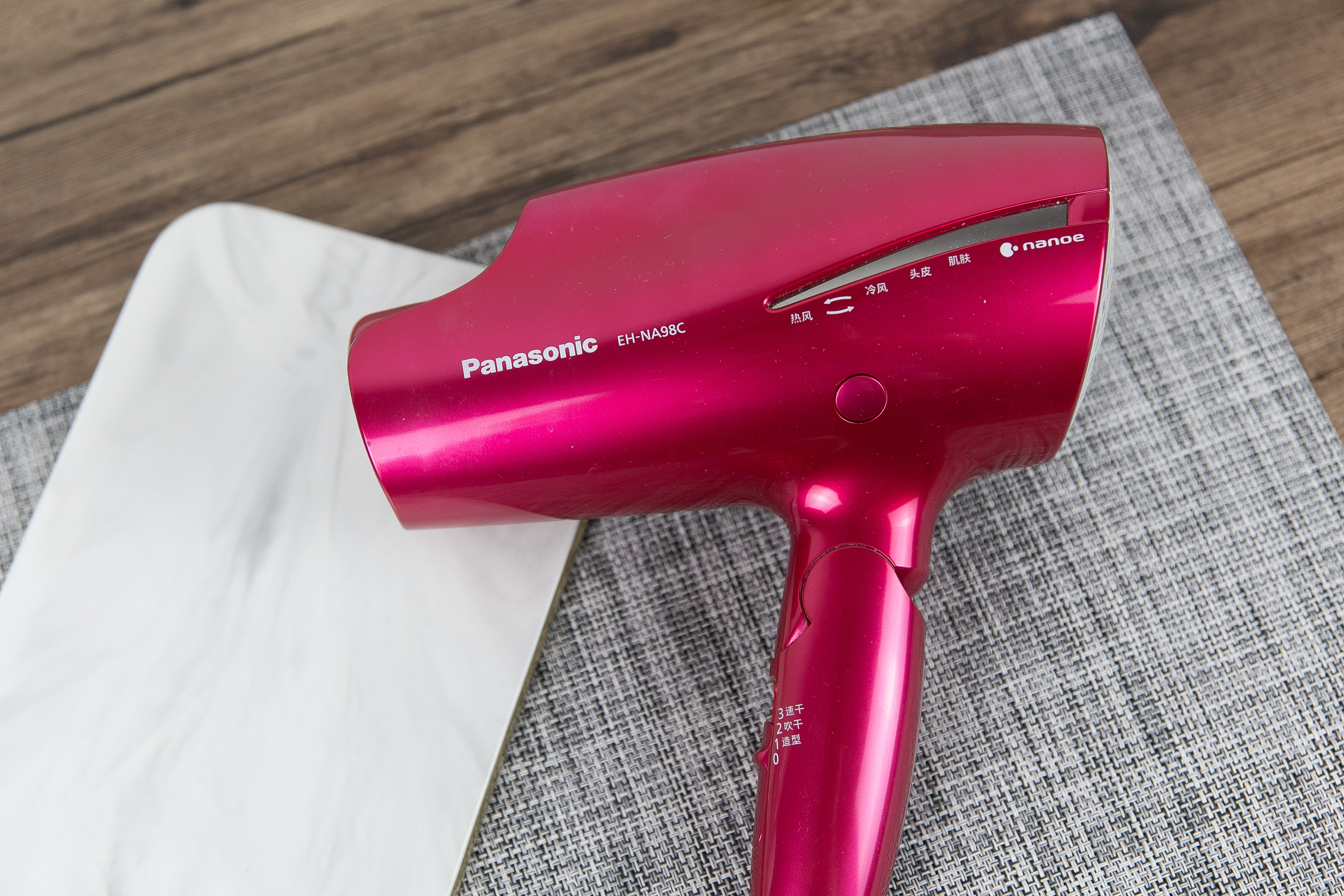 分享最实用的美妆护肤技巧,还在为繁琐的护肤步骤而烦恼吗