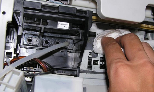 佳能打印字不清晰怎么解决,佳能打印机墨管有空气怎么解决