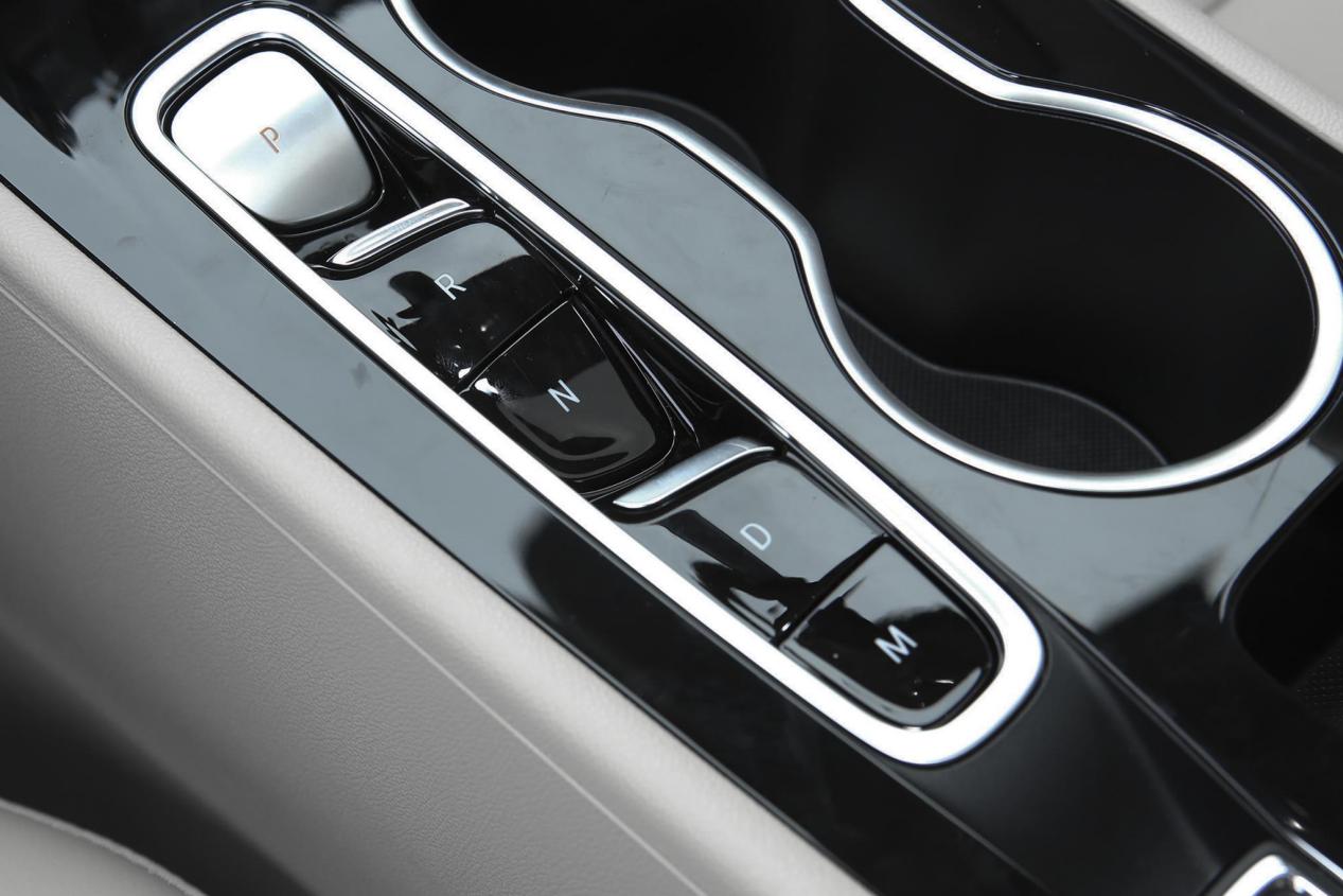 现在性价比最高的b级别克君威车,别克君威b级车标杆