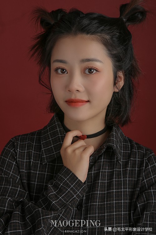 烂番茄系妆容教程,烂番茄色的妆容