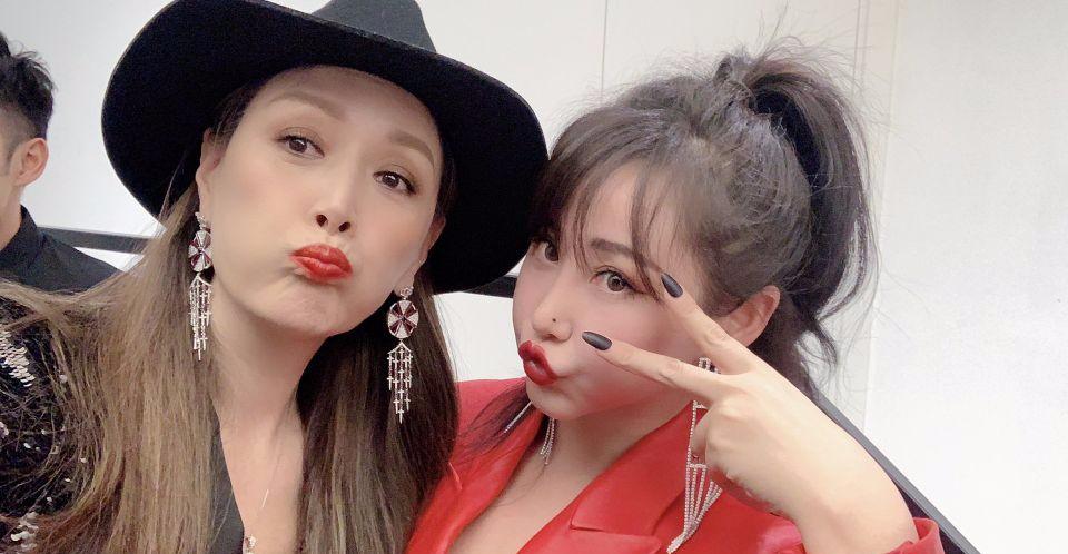 任达华老婆琦琦穿绿色亮片短裙,任达华妻子琦琦同款衣服