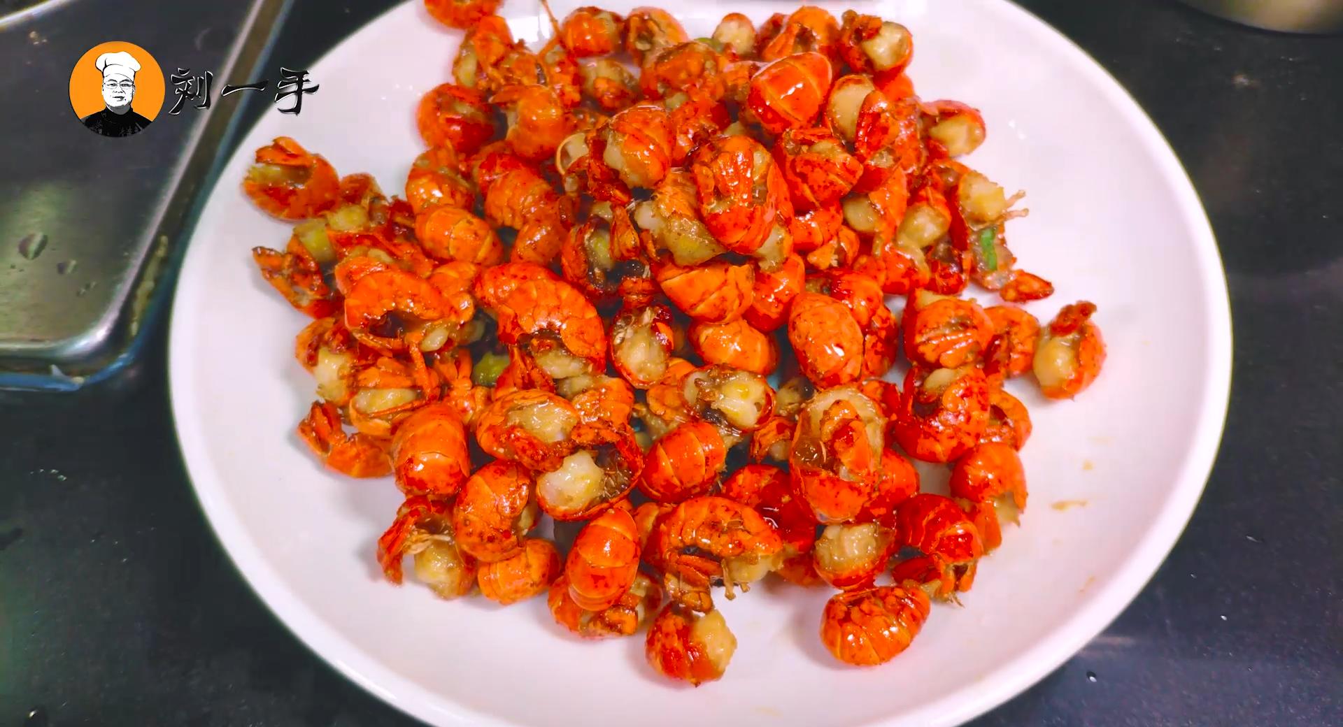 龙虾尾怎么做像饭店里的一样好吃,不用啤酒做超好吃的龙虾尾