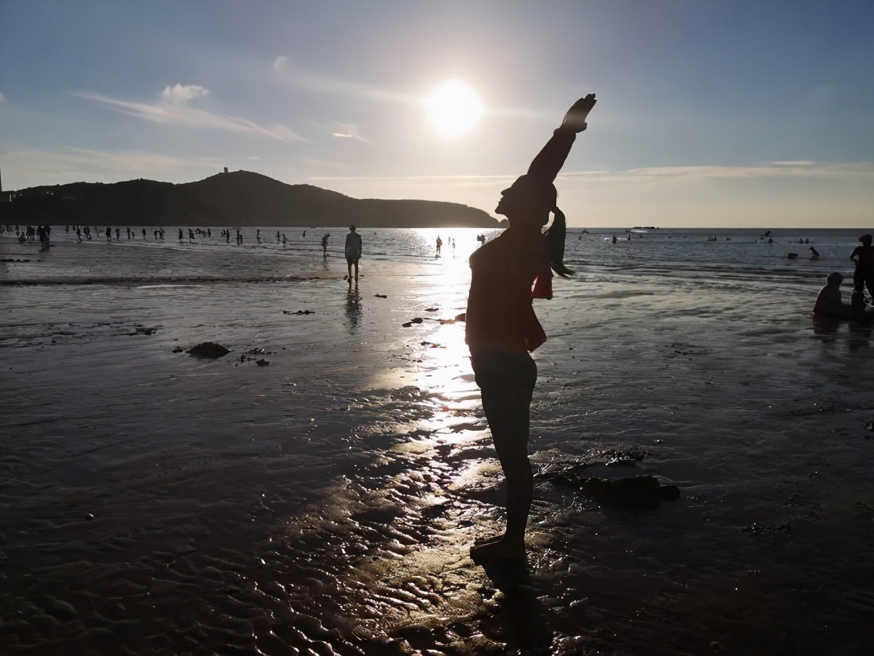 37岁排球老师学教培：瑜伽，让我减肥成功