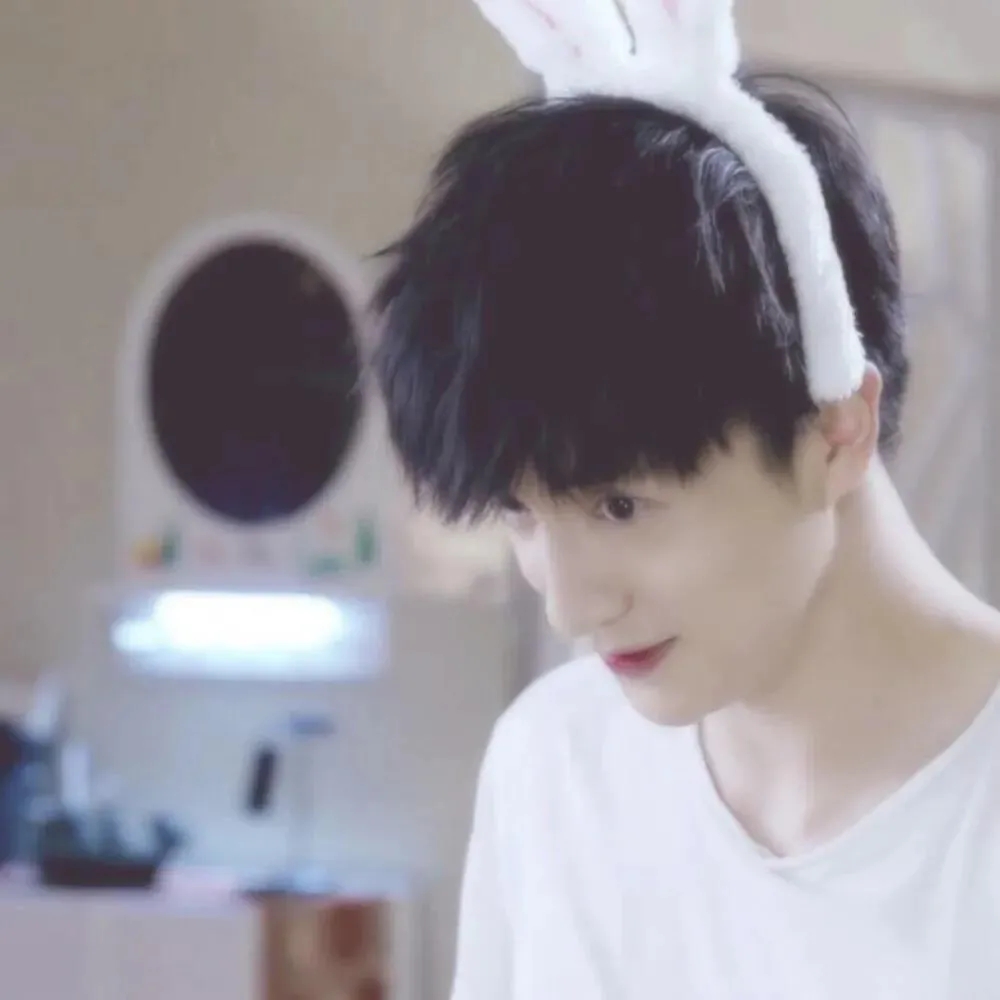 薛之谦头像高清图片微博,薛之谦壁纸头像