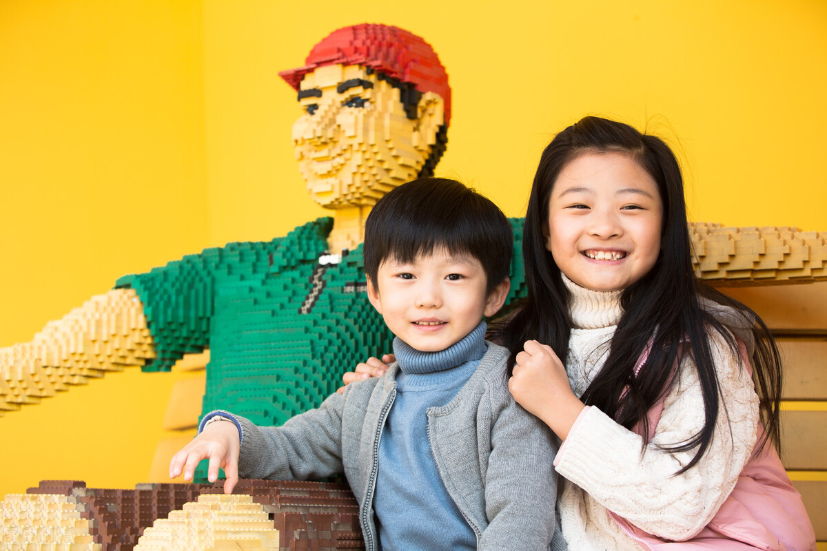 我翻了6千条评论,找了38个故事,为你呈现真实的中国姐弟关系