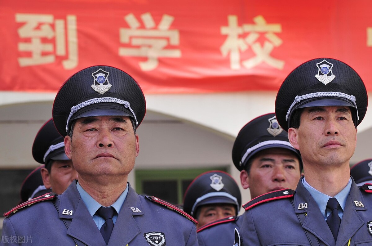 警察待遇上海,上海警察工资一月一般多少