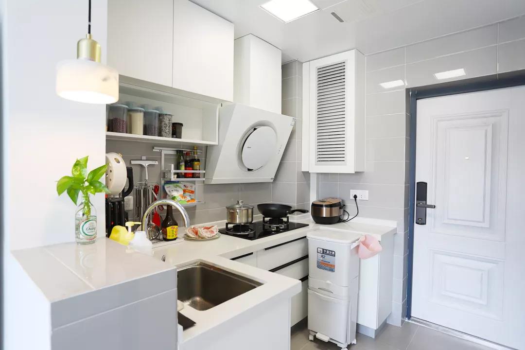 小户型干湿分离卫生间隔断设计,小户型卫生间洗漱台马桶干湿分离