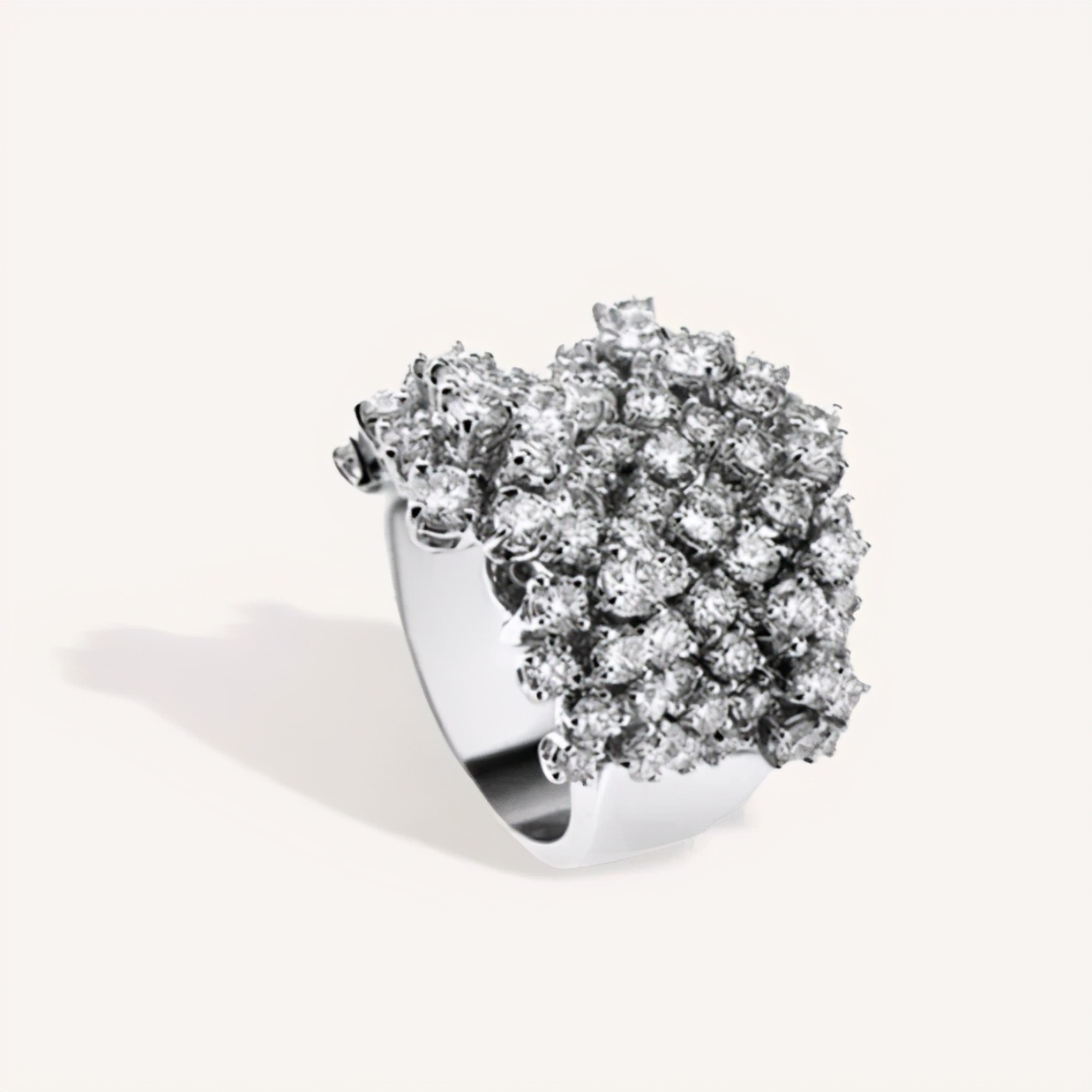 最新明星红毯珠宝,女明星红毯封神造型礼服