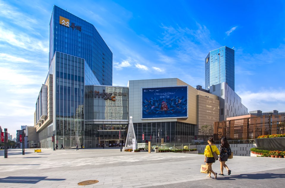 厦门六区1000个学区房最新房价,在厦门500万买岛内还是岛外学区房