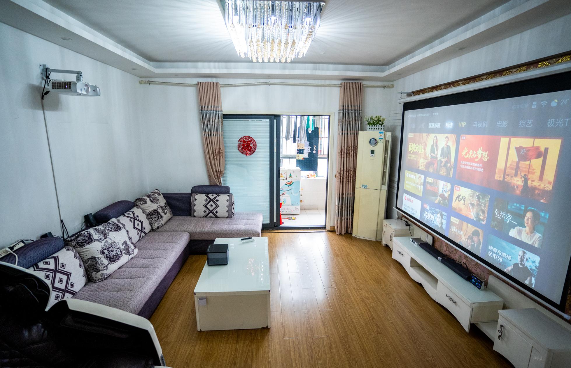 当贝投影仪f3家庭影院,当贝newf3投影仪测评