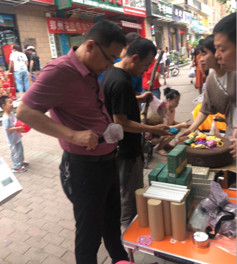 摆摊真的赚钱吗,还愿意去摆摊吗