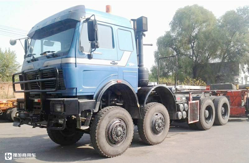 当年国家建设的主力军，排量达惊人的18升，实拍奔驰NG4850大件车