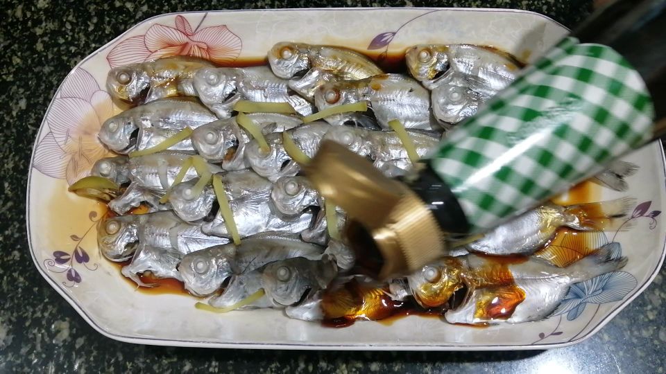 如何做红烧淡水银鲳,小银鲳各种做法