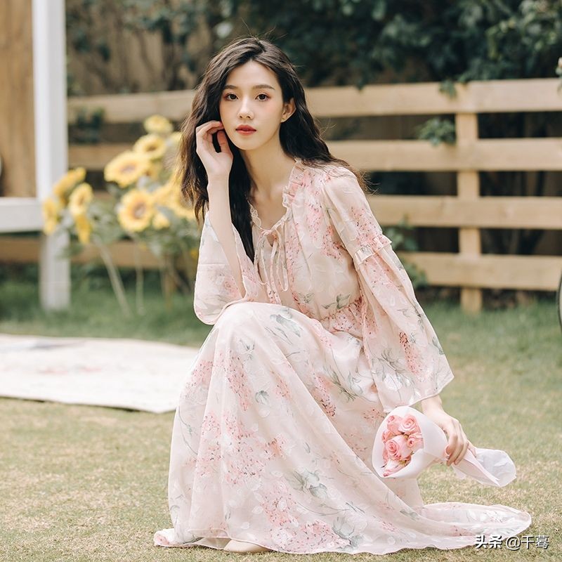 韩系甜美休闲穿搭,韩版绅士风穿搭