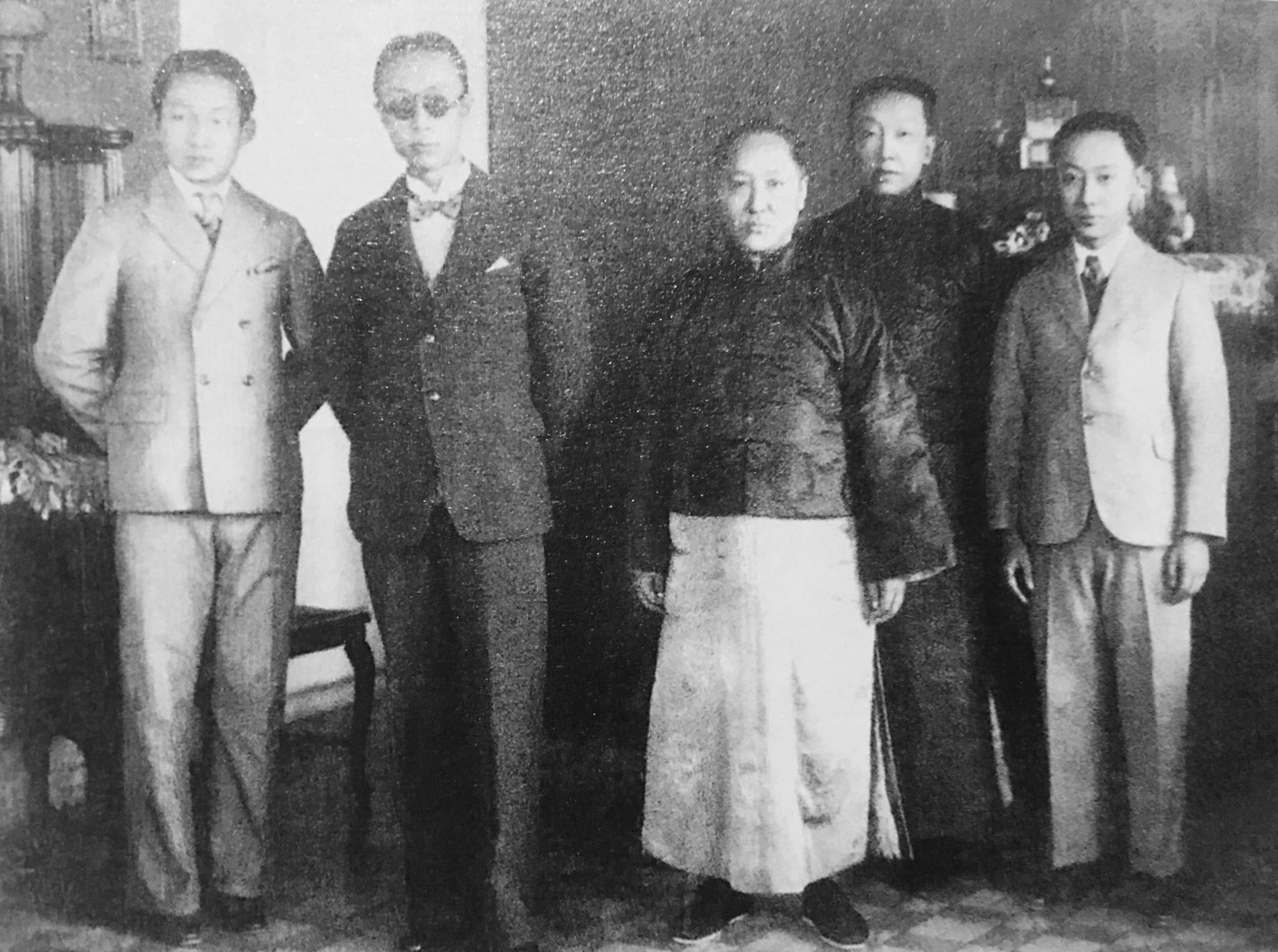 妻子舍不得婢女出嫁,丈夫:我把她收入房中,你们就不用分开了