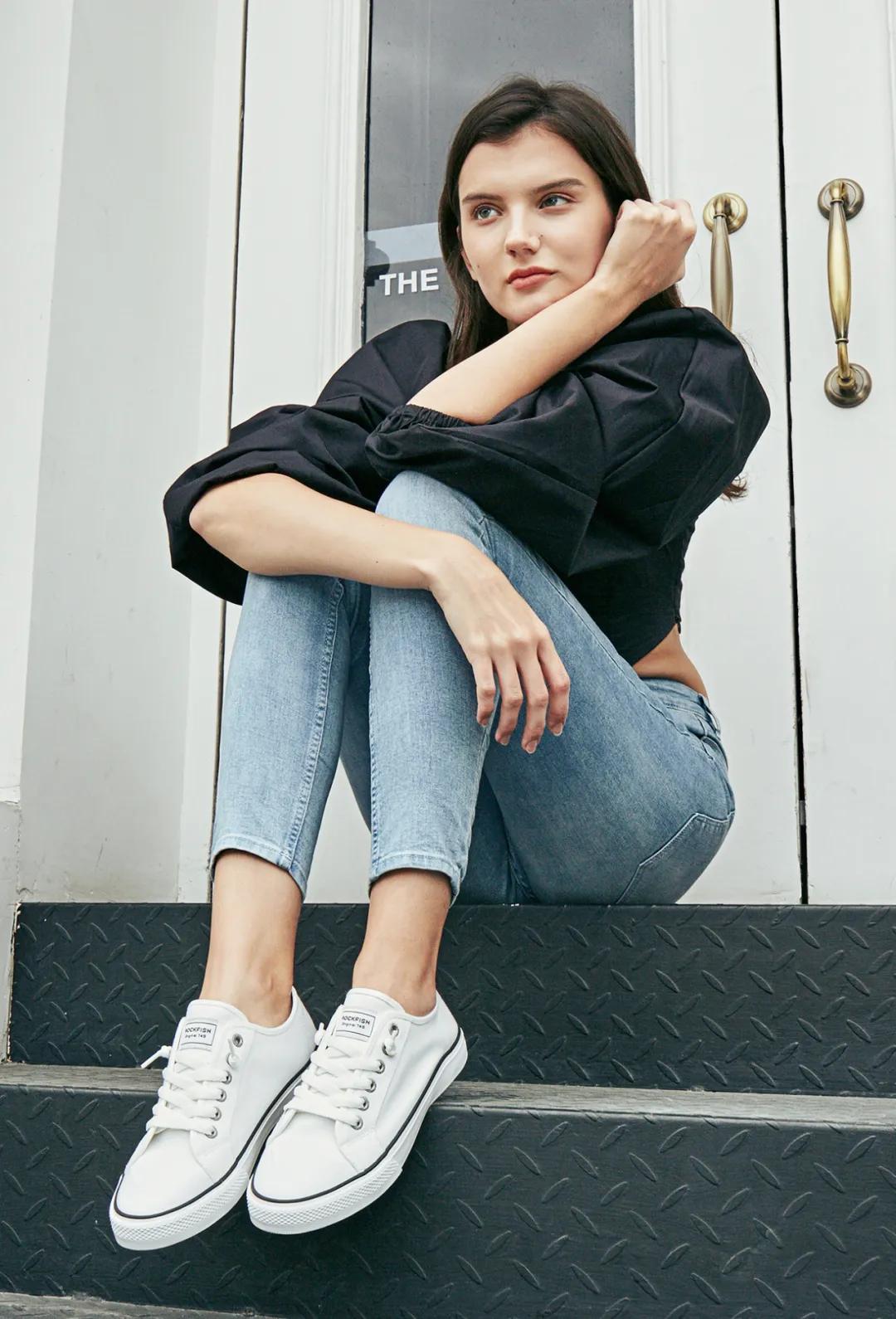 小白鞋推荐英伦风,经久耐穿的小白鞋