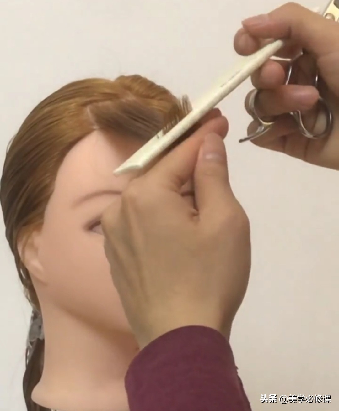 中长八字刘海发型适合什么脸型,教修剪刘海修饰脸型视频