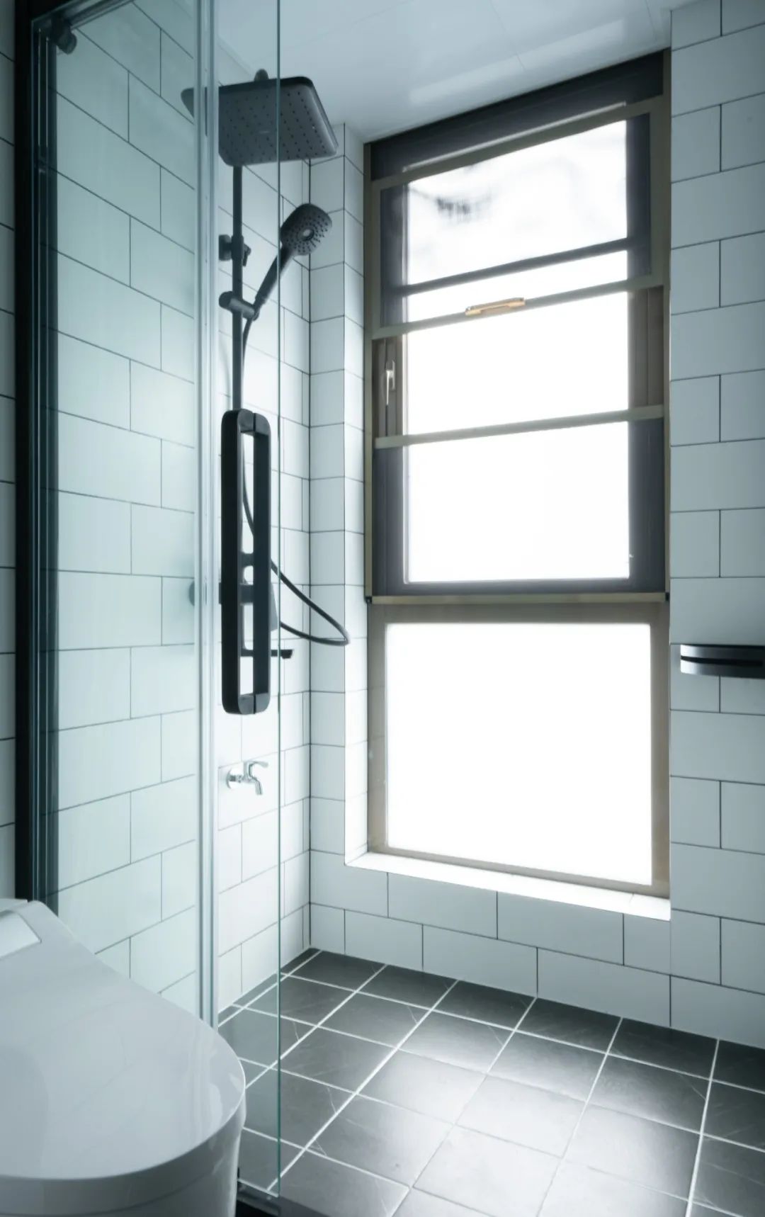 黑白灰现代简约风格铺什么地砖,简约式最流行灰色地砖