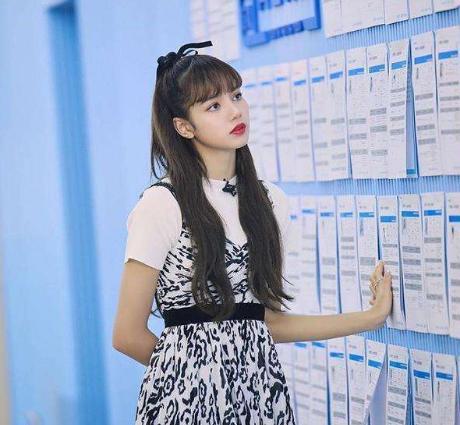 黑涩会美眉昆凌吴映洁,黑涩会美眉鬼鬼吴映洁