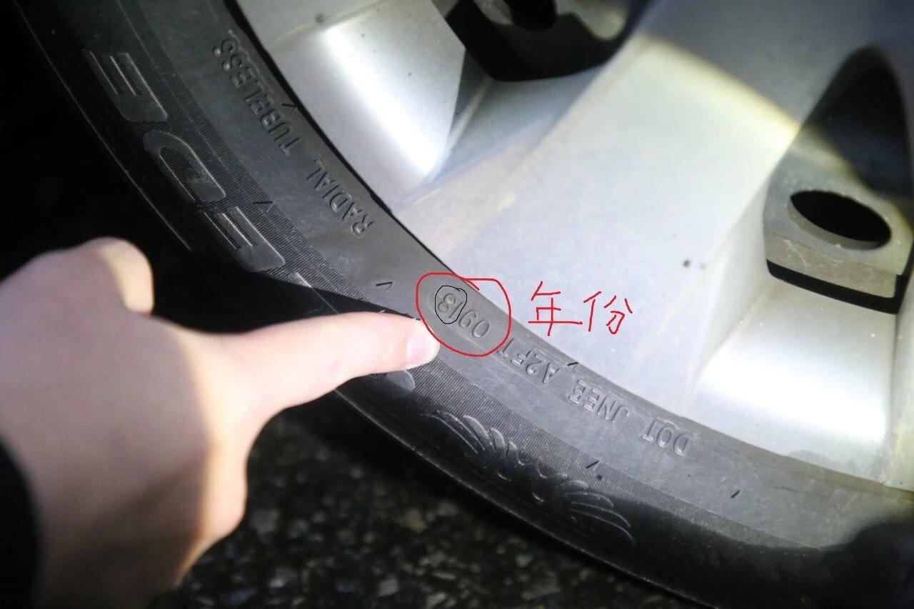 二手花冠10万公里值多少钱,丰田花冠13款20万公里二手价格