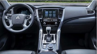 新款帕杰罗劲畅二手值得入手吗,新款帕杰罗劲畅内饰真皮包围