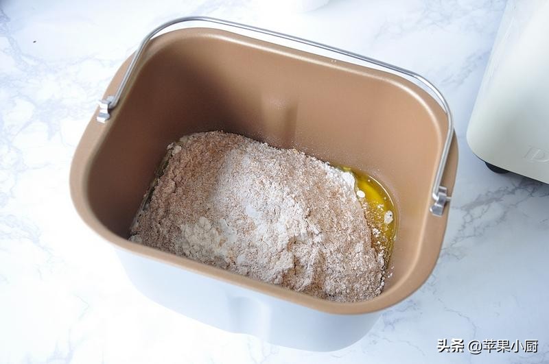 能自己做好的面包机,用面包机就能搞定