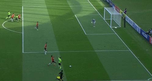 上港爆冷1-2不敌申花,亚冠最新积分榜上港