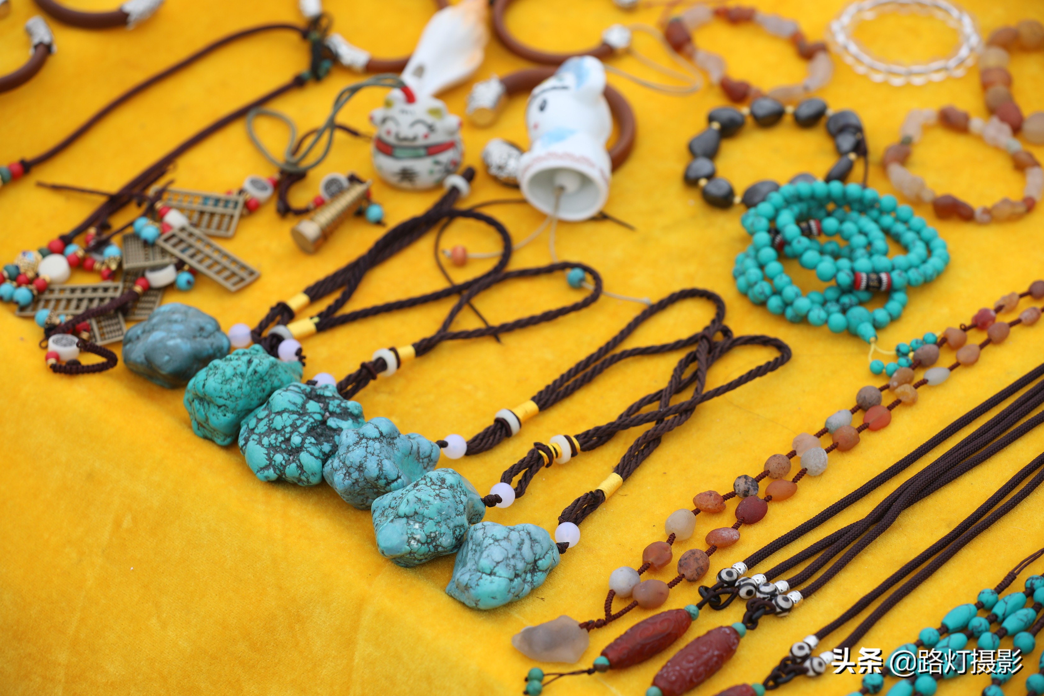 草原美丽的花海风景视频,青海花海旅游景区