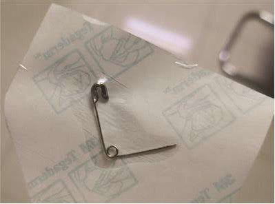 7个月孩子误吞别针,一岁女童误吞别针