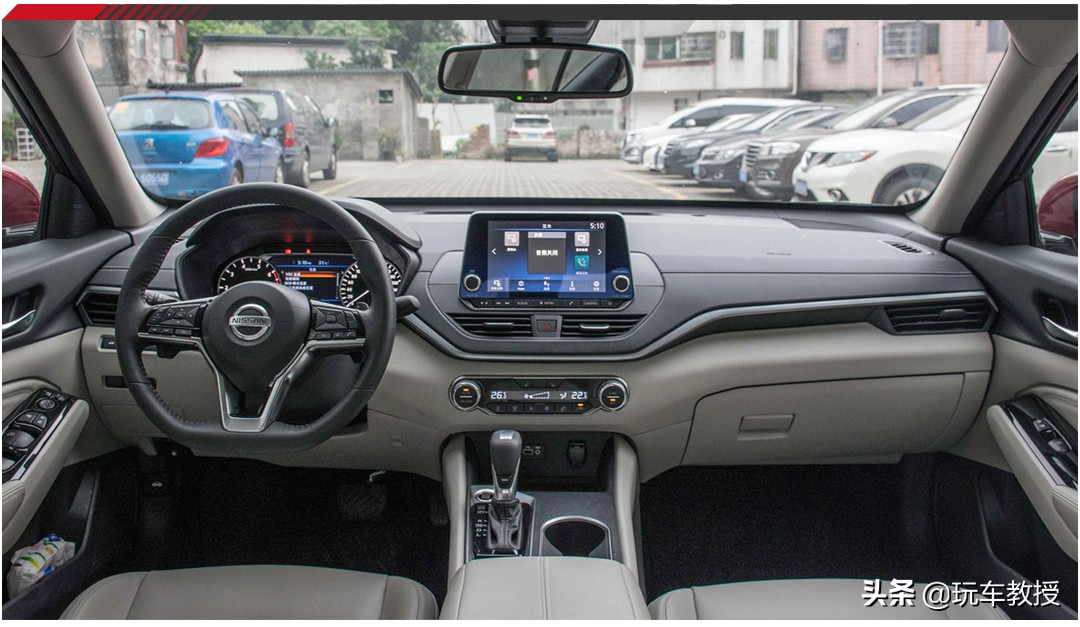 买车应该选哪个颜色内饰,划重点用几个颜色