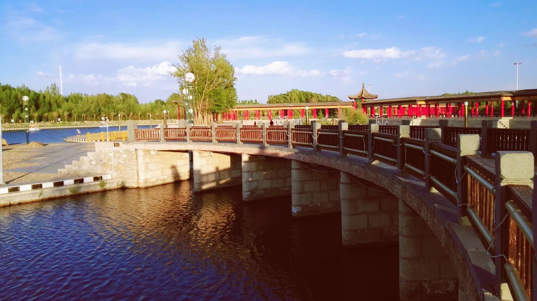天边草原乌拉盖，《狼图腾》取景地，内蒙古保存最完好的天然草甸