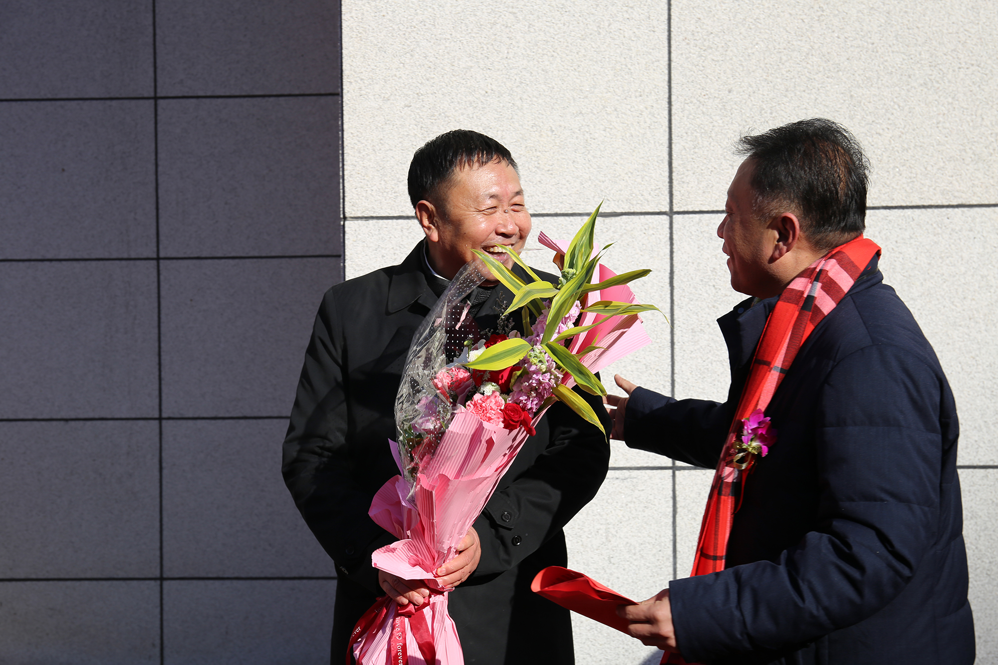 文华千载耀海城,翰墨飘逸醉临溟——张世刚艺术馆开馆