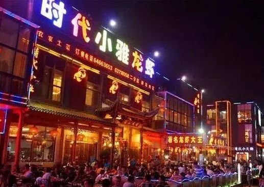 地摊经济热起来,地摊经济热起来视频