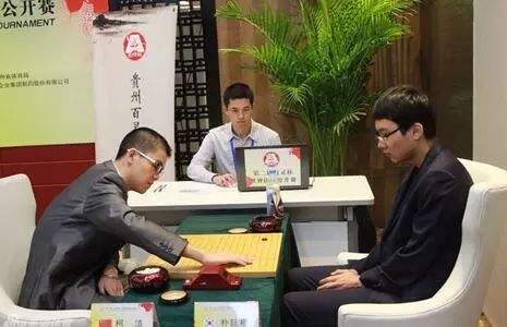 柯洁和朴廷桓历史对战成绩,2019贺岁杯围棋赛柯洁对朴廷桓