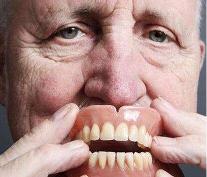 年纪大了也会龅牙吗,年纪大了就一定掉发吗