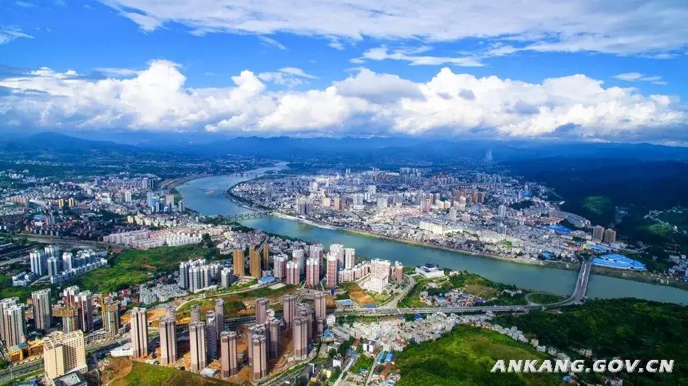 西康高铁穿越秦岭了吗,西康高铁推动安康快速发展的步伐