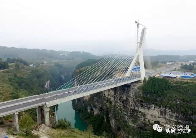 贵州最近开通的高速公路,贵州三条高速